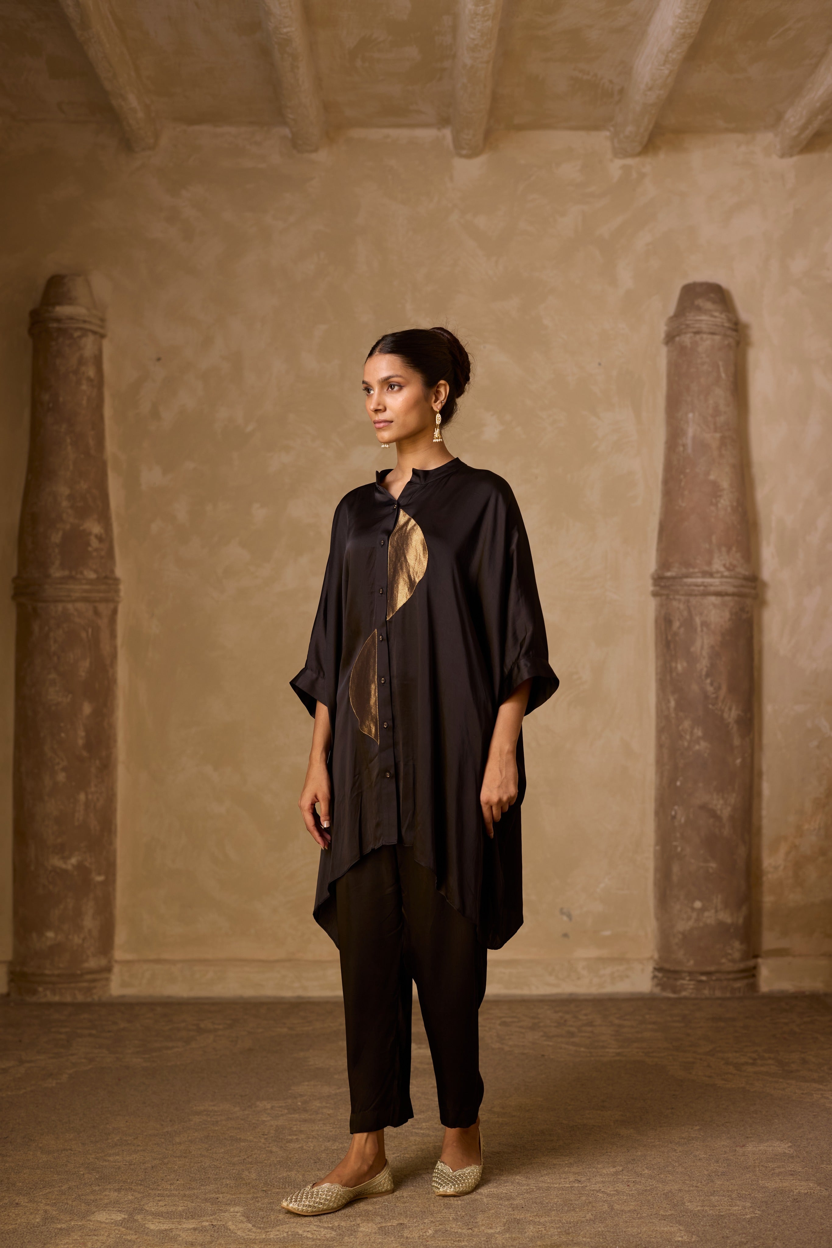 ZOHA ANTI  FIT SHIRT BLACK SET