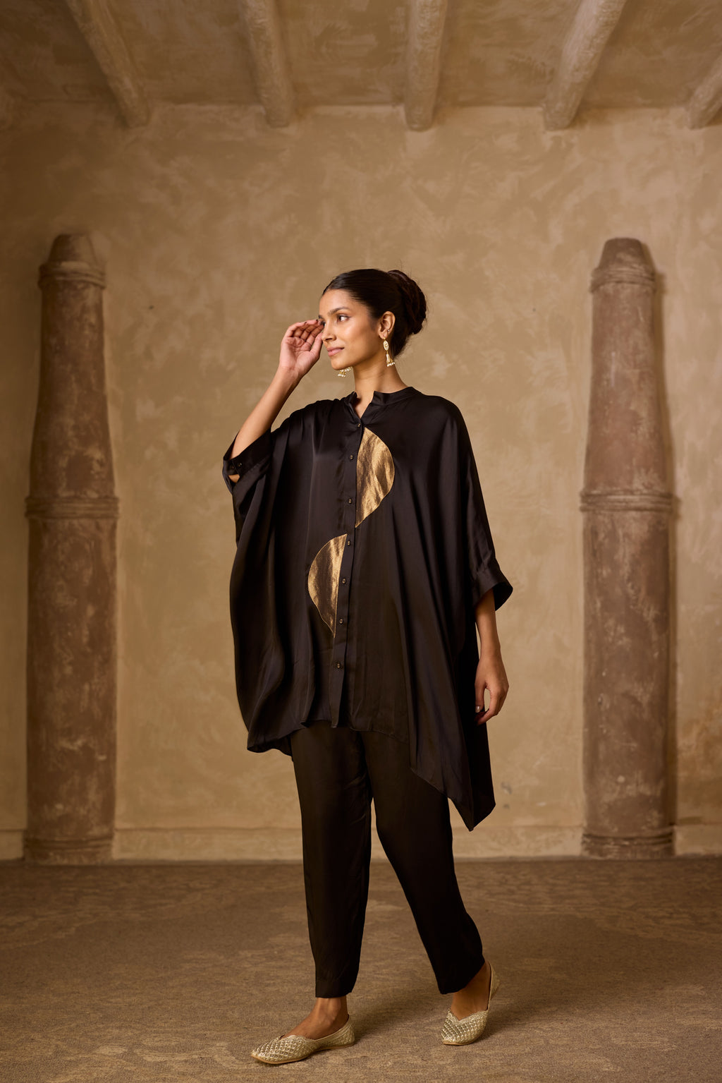 ZOHA ANTI  FIT SHIRT BLACK SET