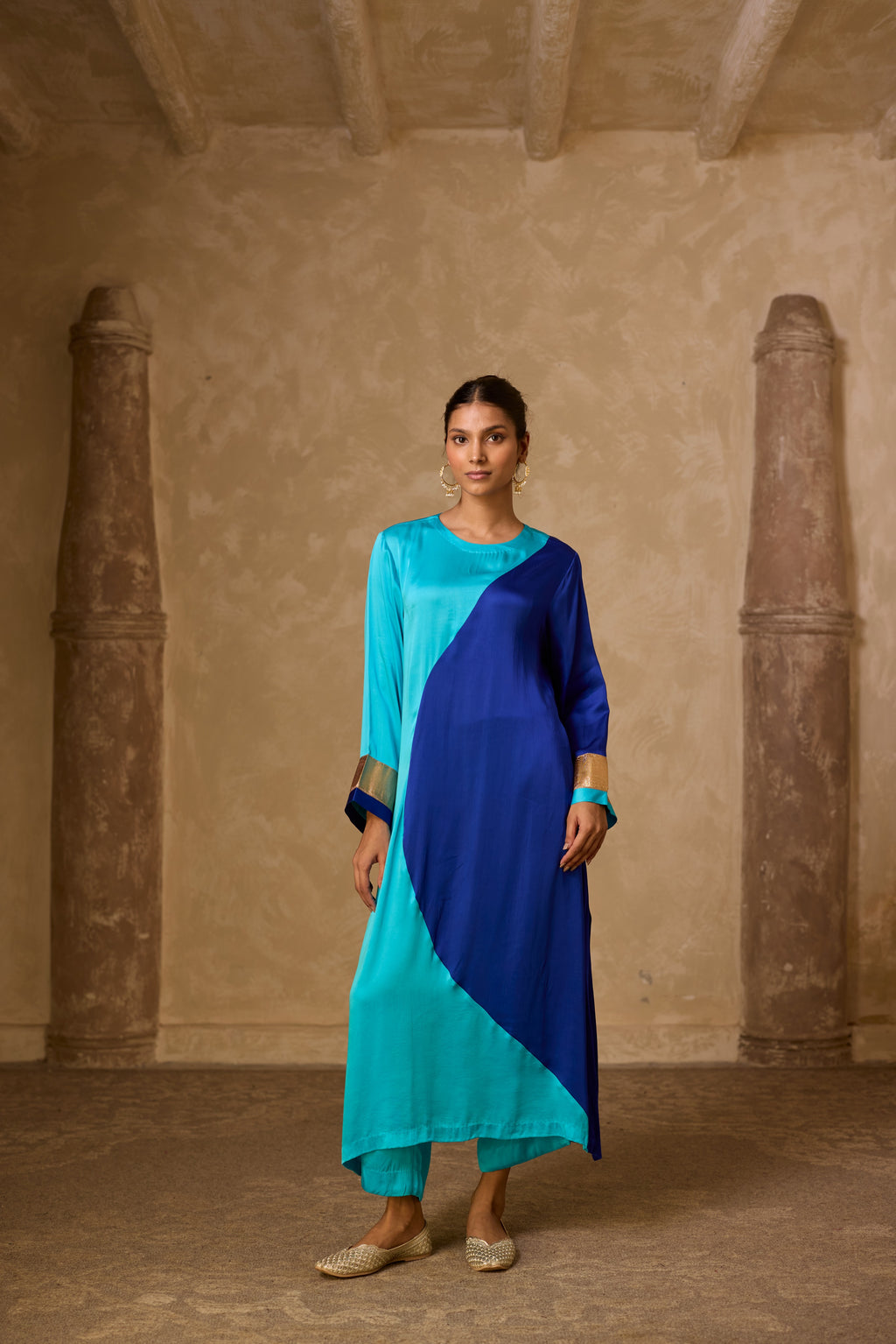 CHANDRIKA KURTA SET BLUE