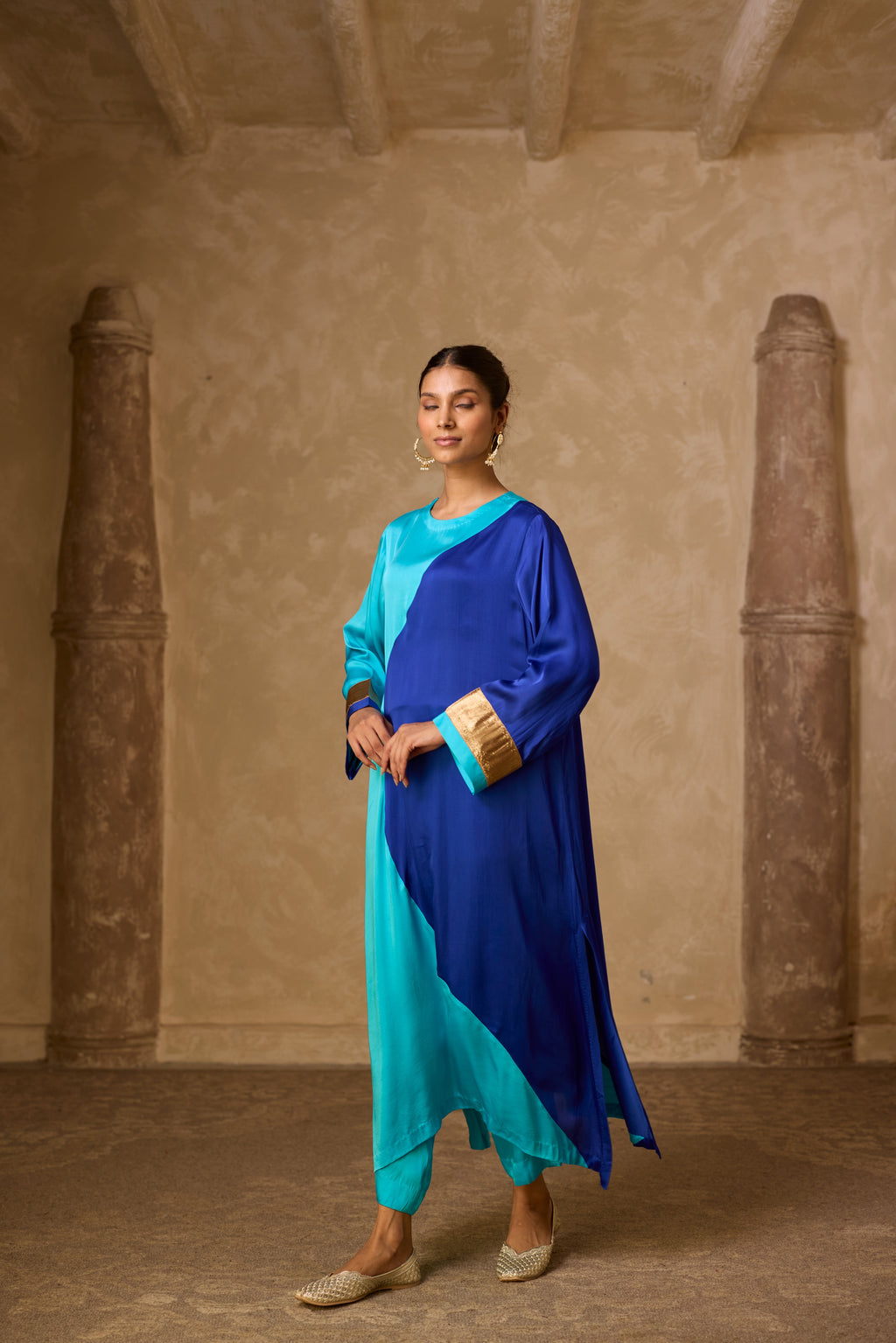 CHANDRIKA KURTA SET BLUE