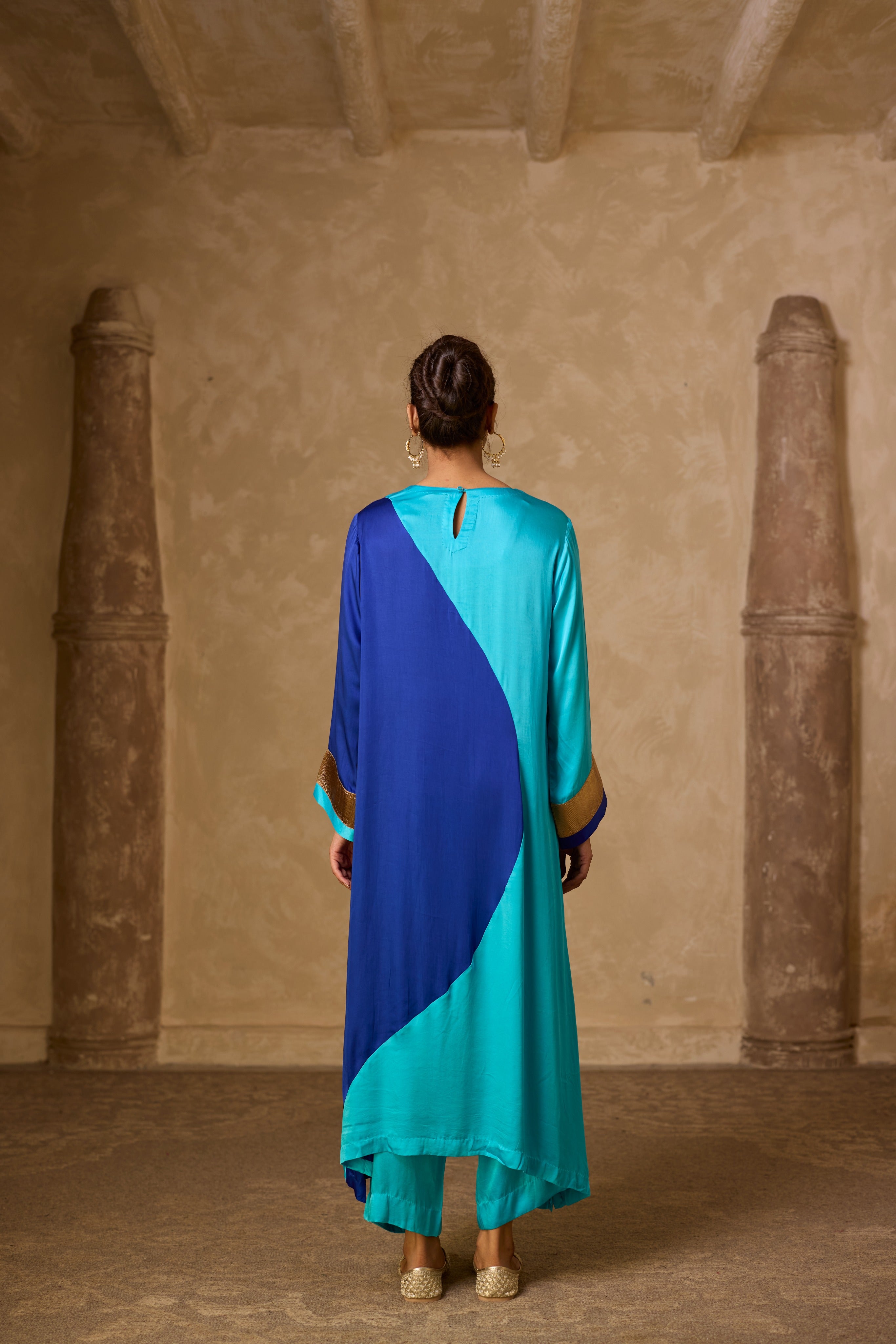 CHANDRIKA KURTA SET BLUE