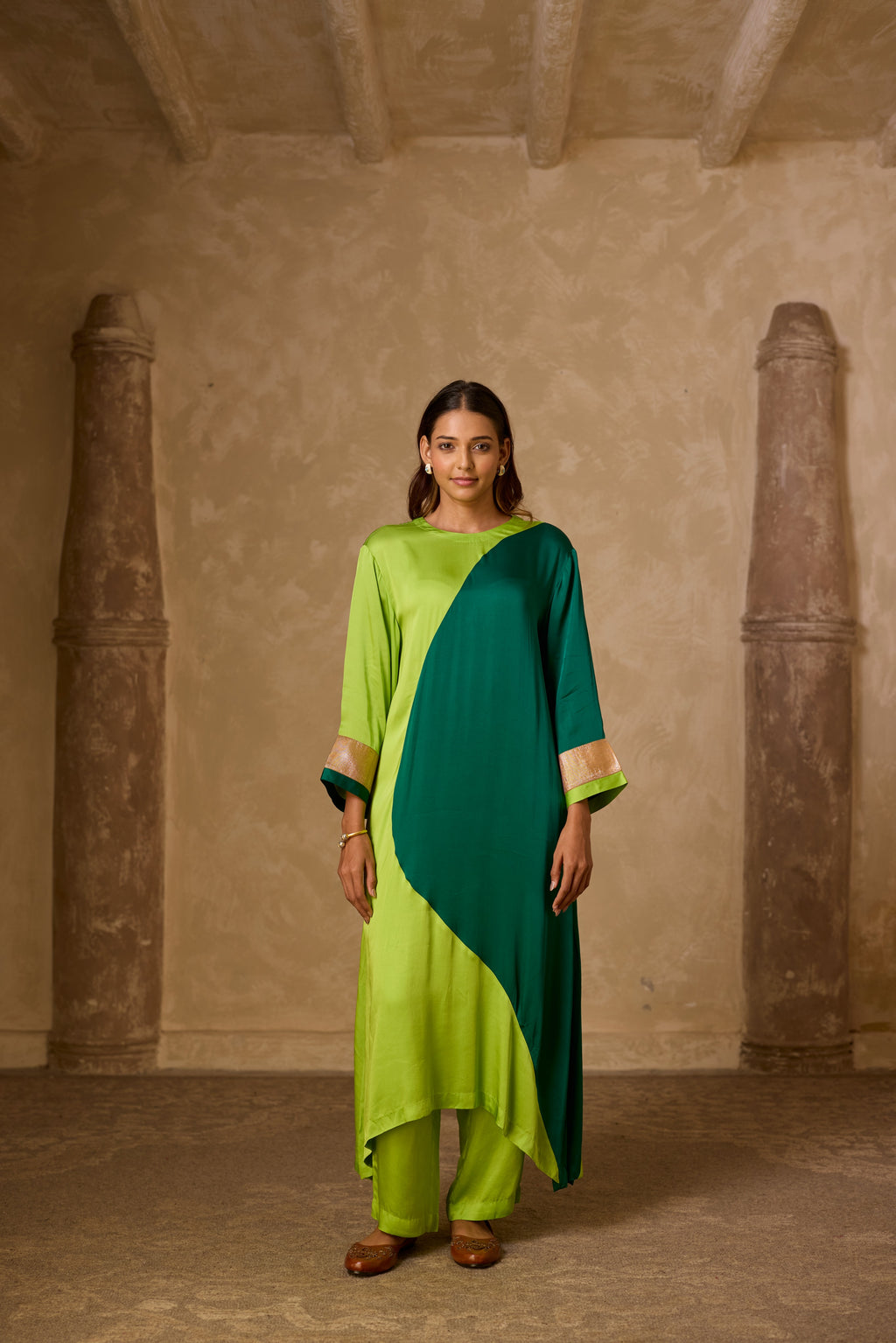 CHANDRIKA KURTA SET GREEN