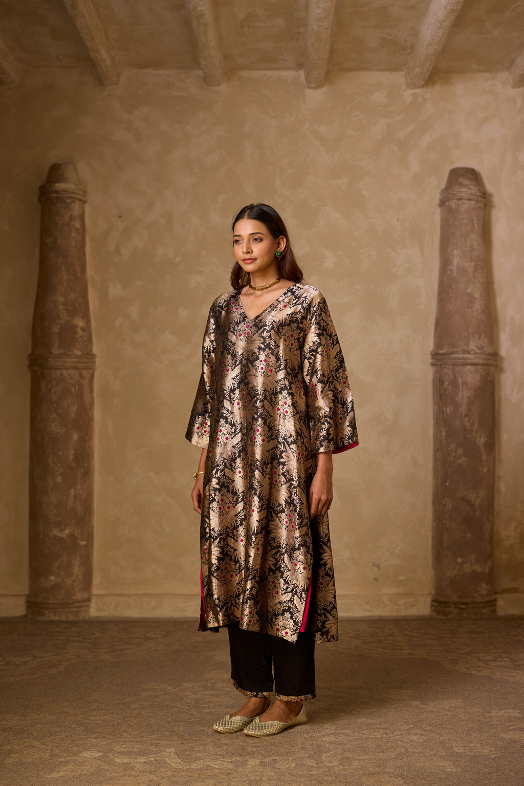 HAZARA KURTA WITH PLAIN PANT SET (SET OF TWO)