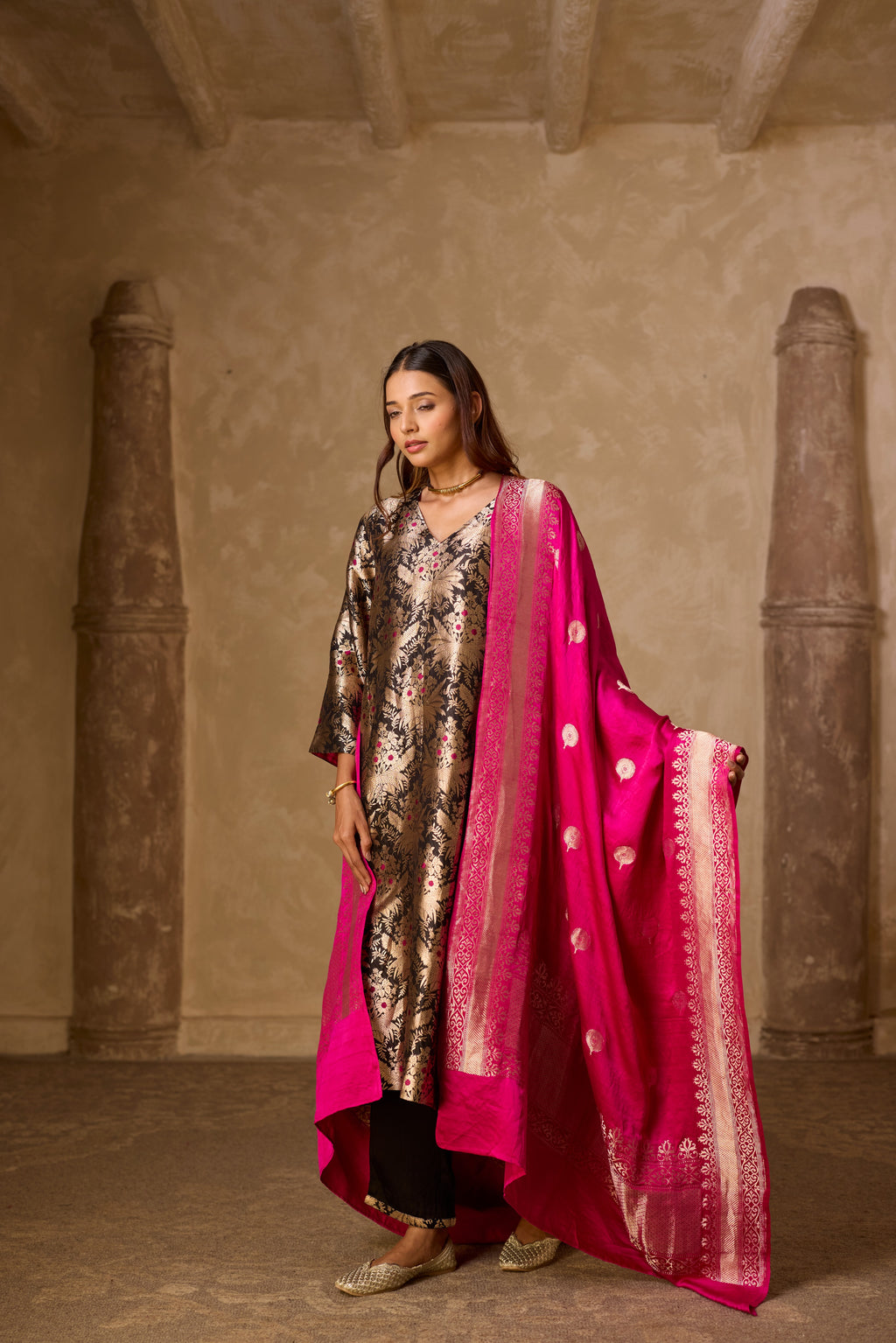 HAZARA KURTA WITH PLAIN PANT SET (SET OF TWO)