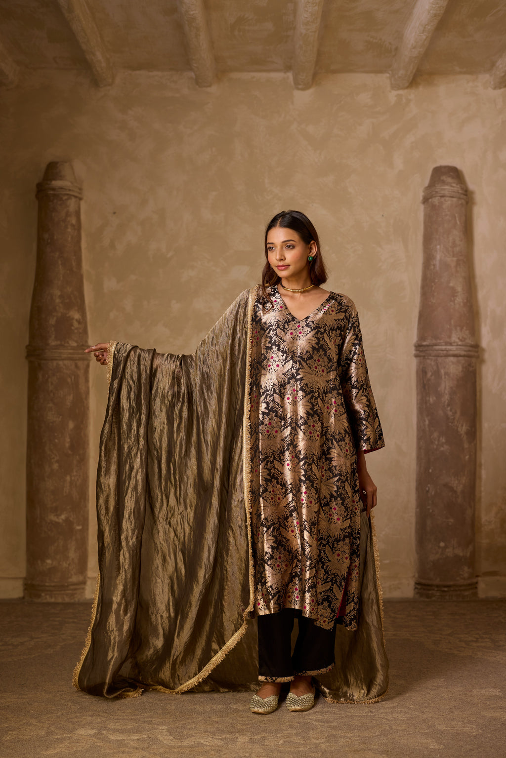 HAZARA KURTA WITH PLAIN PANT SET (SET OF TWO)