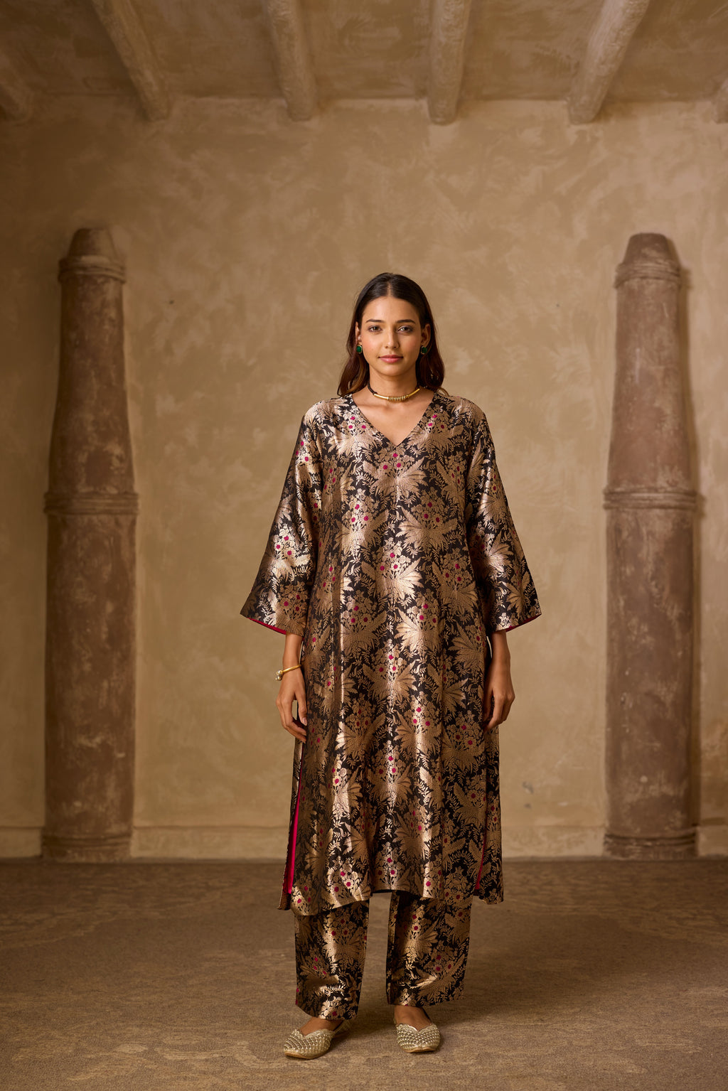 HAZARA BROCADE SET BLACK