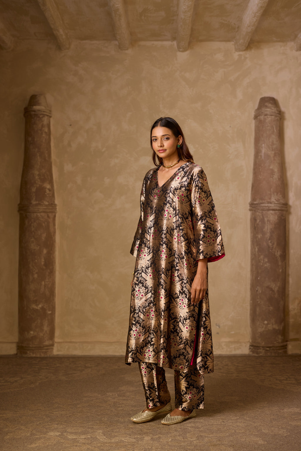 HAZARA BROCADE SET BLACK