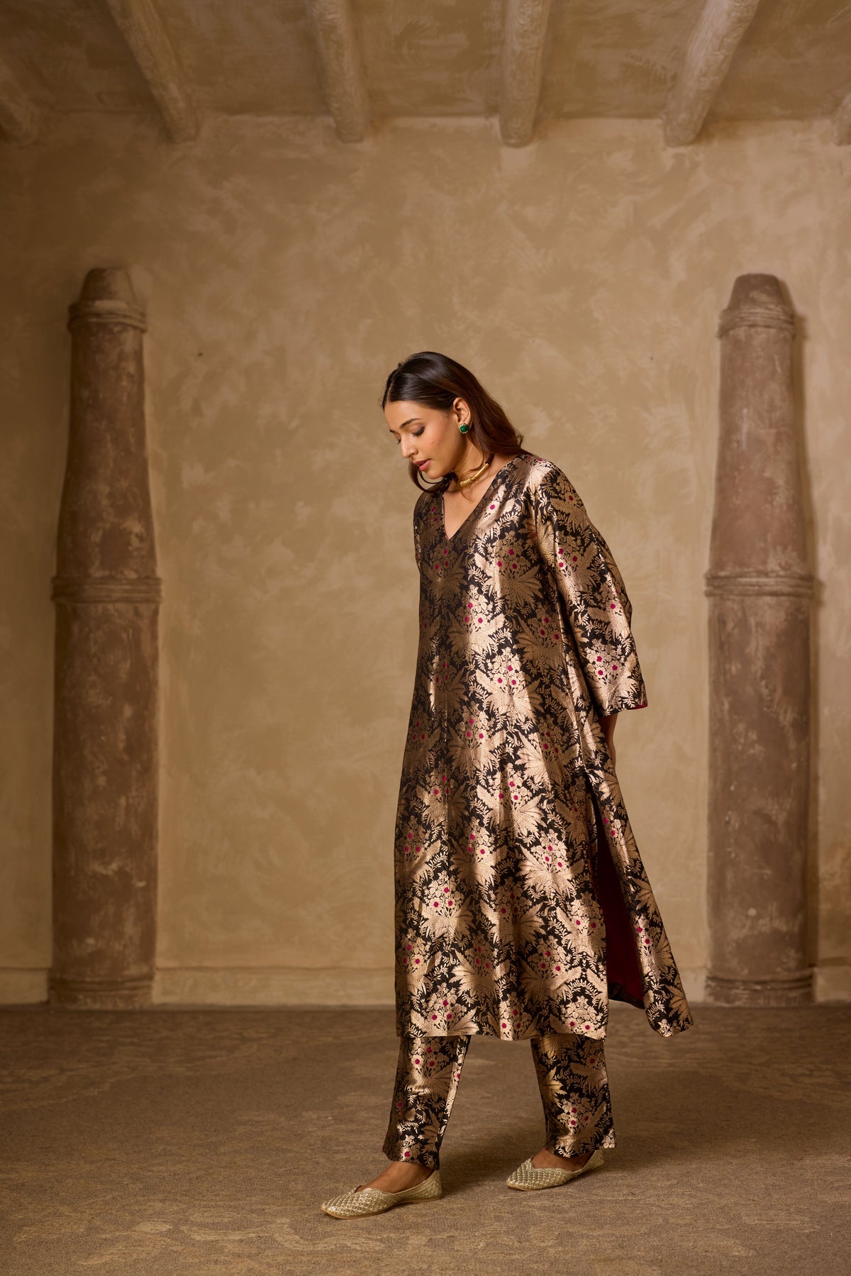 HAZARA BROCADE SET BLACK