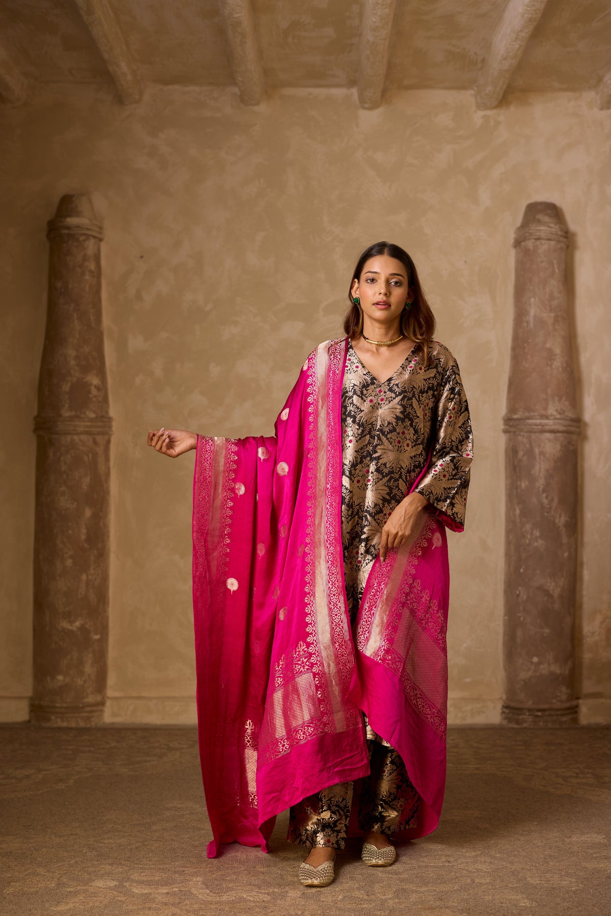 HAZARA BROCADE SET BLACK