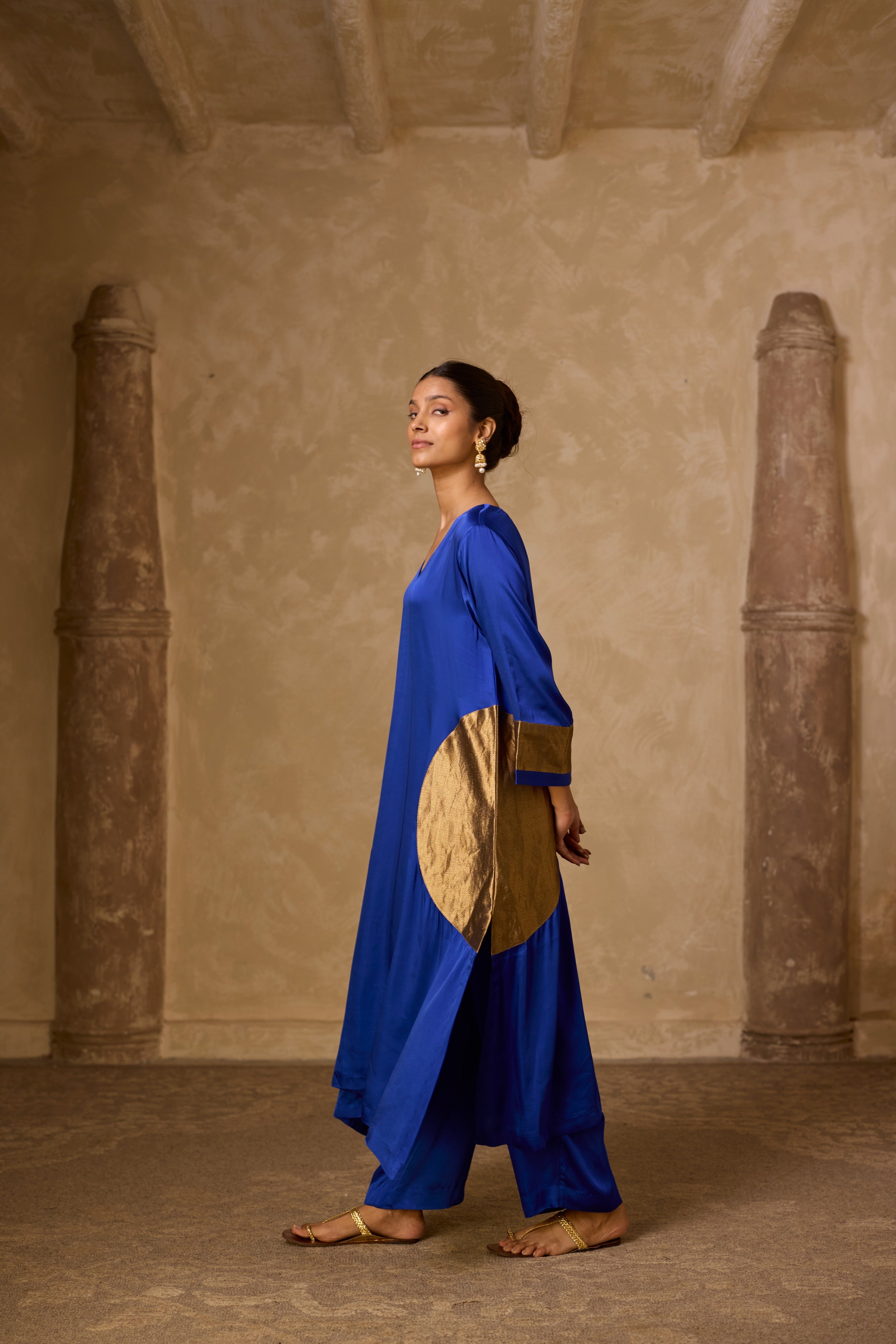 RANGOLI KAFTAN SET ROYAL BLUE