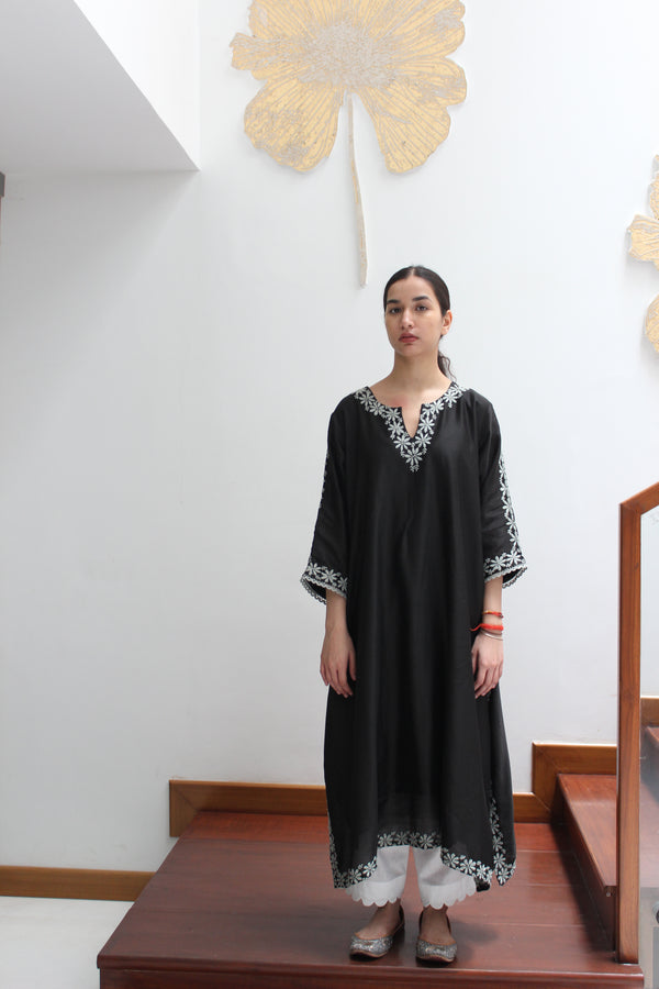 BLACK ASYMMETRICAL KURTA