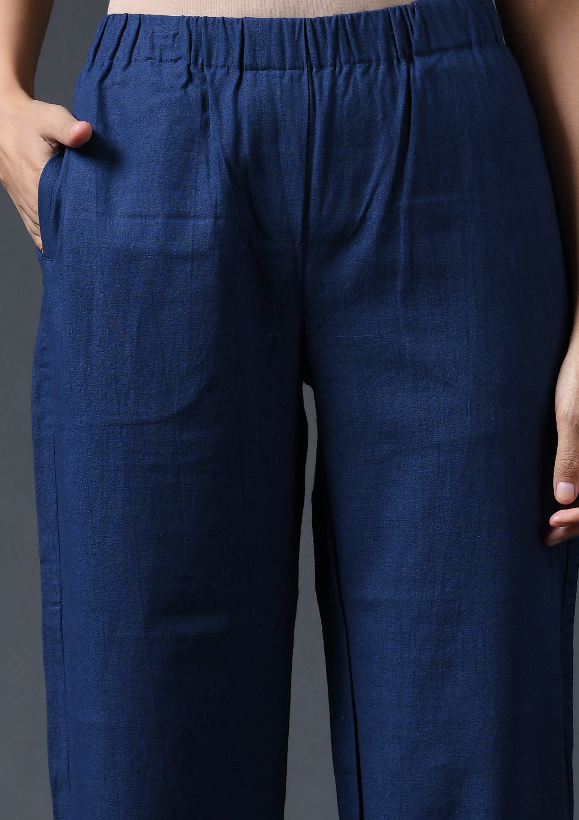 NAVY JOGGER PANTS