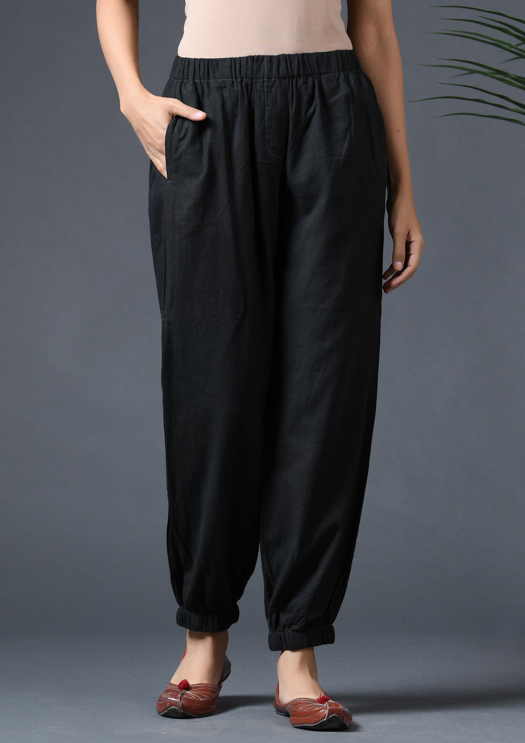 BLACK JOGGER PANTS