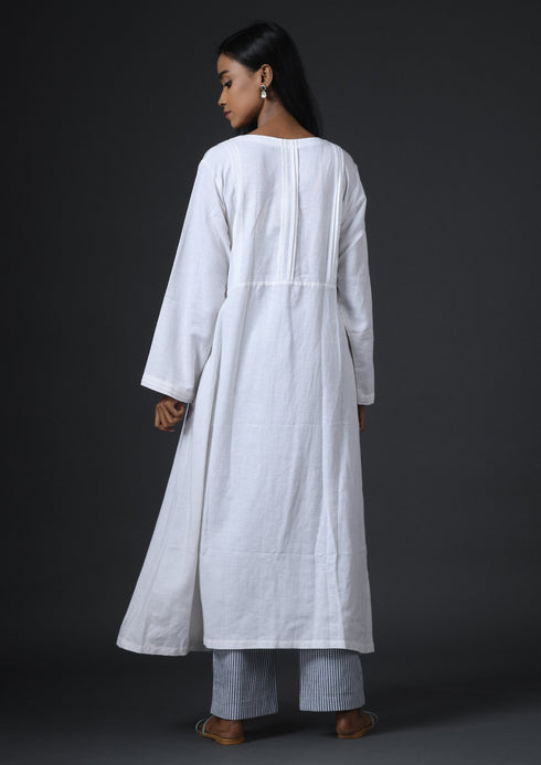 PLEATED YOKE KURTA