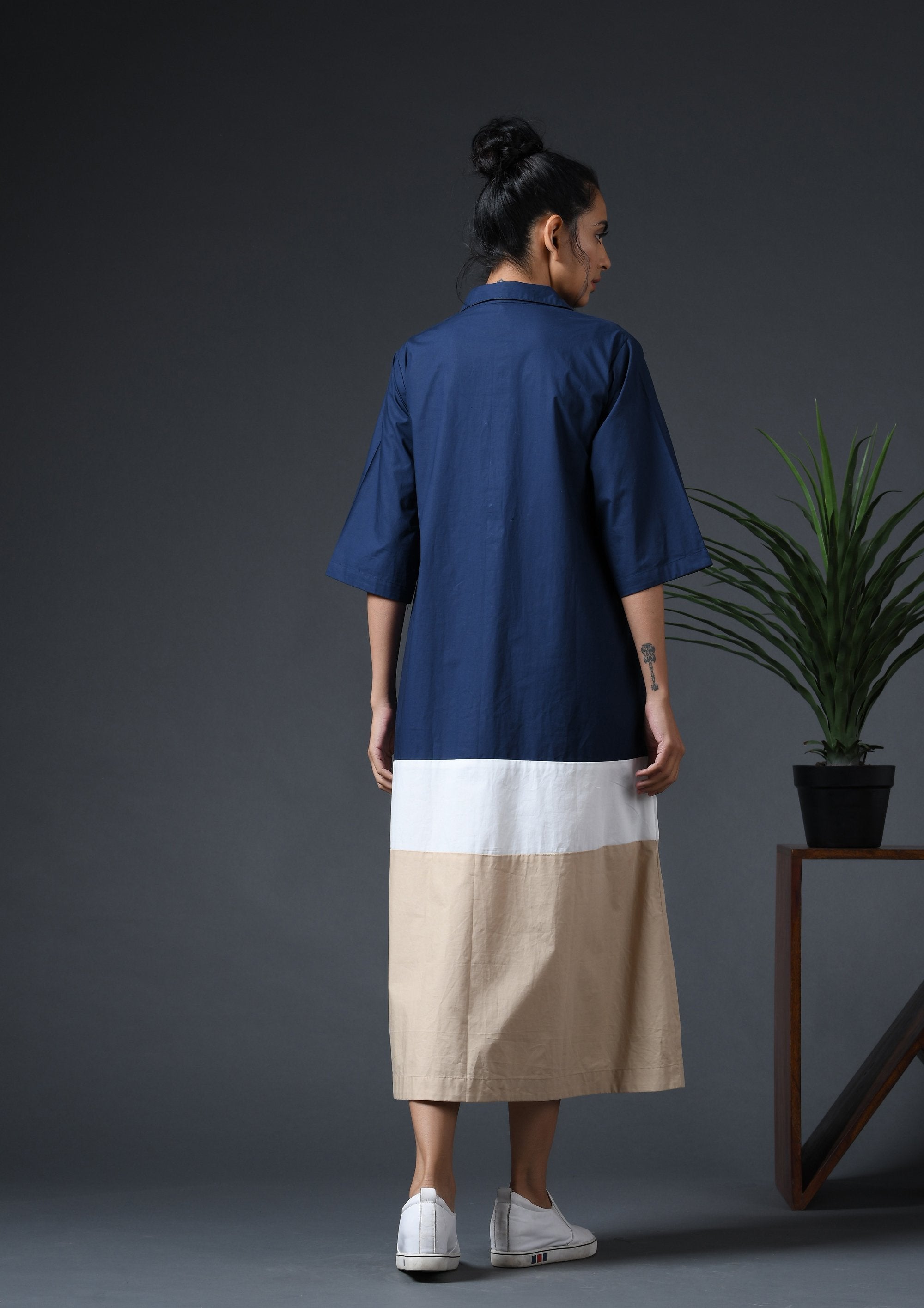 TRICOLOUR WEEKEND DRESS