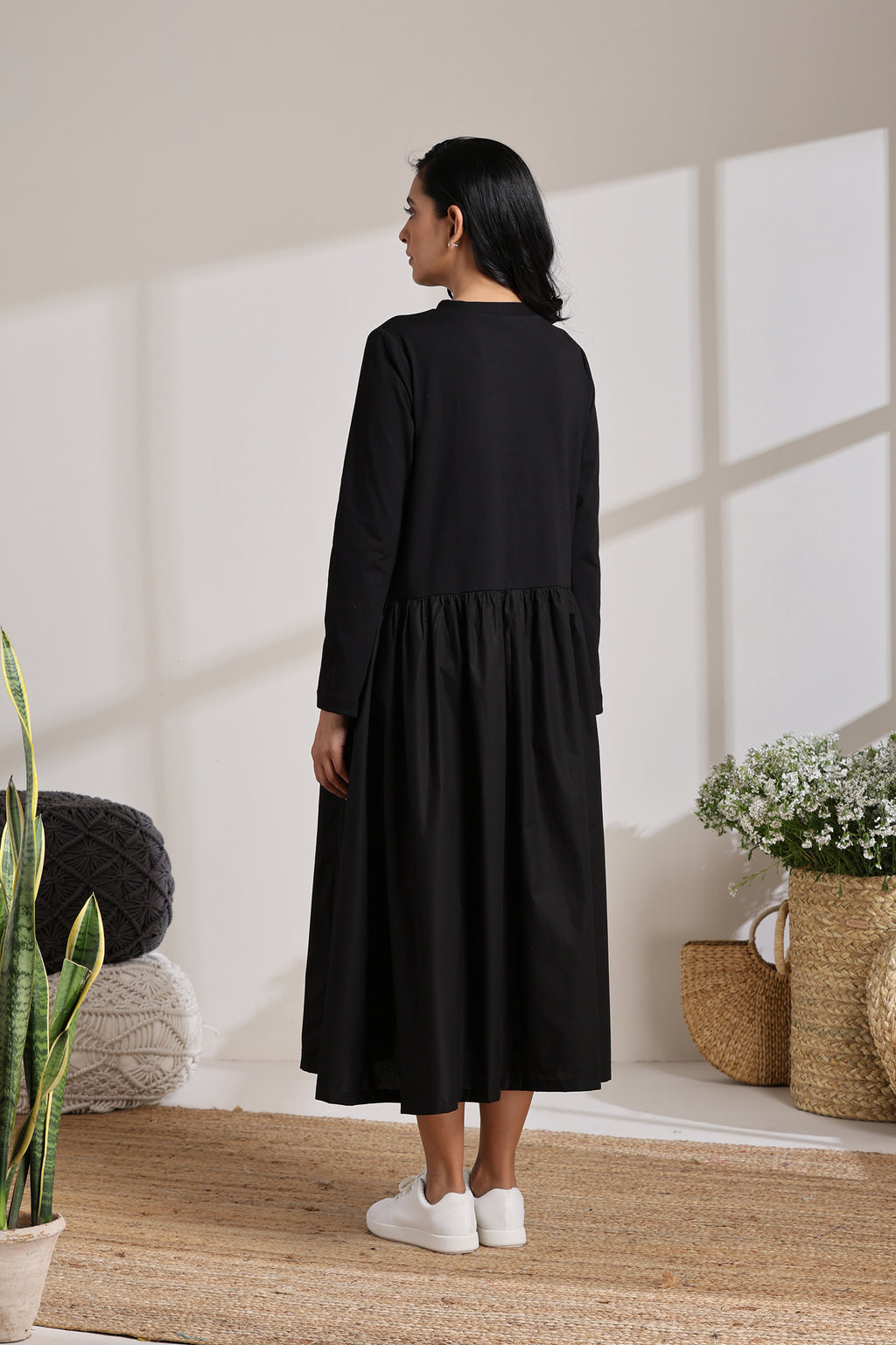 CONTRAST-PANEL MIDI T-SHIRT DRESS